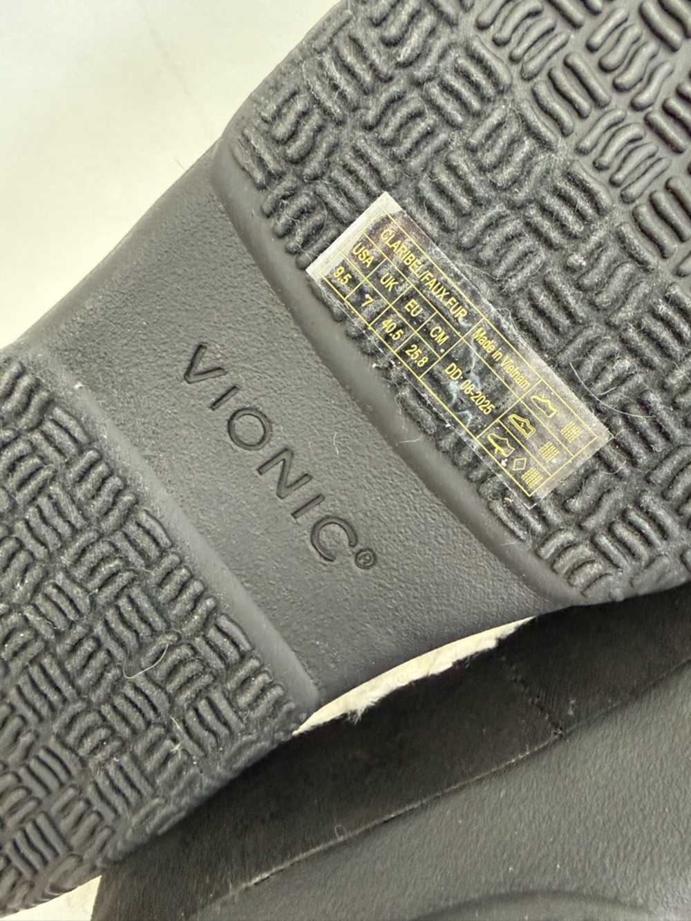 Vionic Claribel Slipper - Women's Cozy Orthotic Arch Support House Slipper Black - Picture 13 of 13